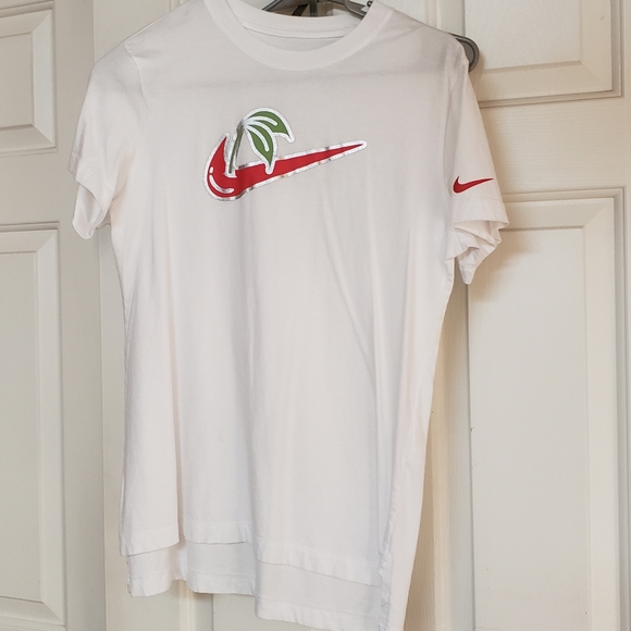 Nike Other - Nike Youth XL Tee